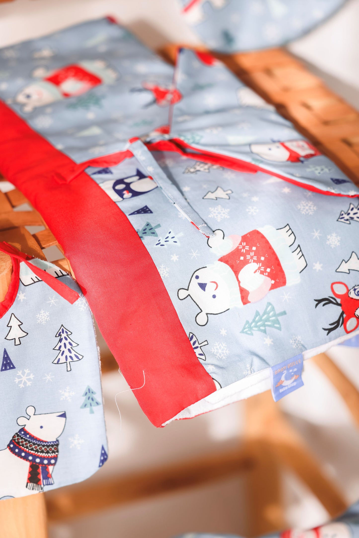 Pack naissance: Tapis à langer , protège épaule et bavoir